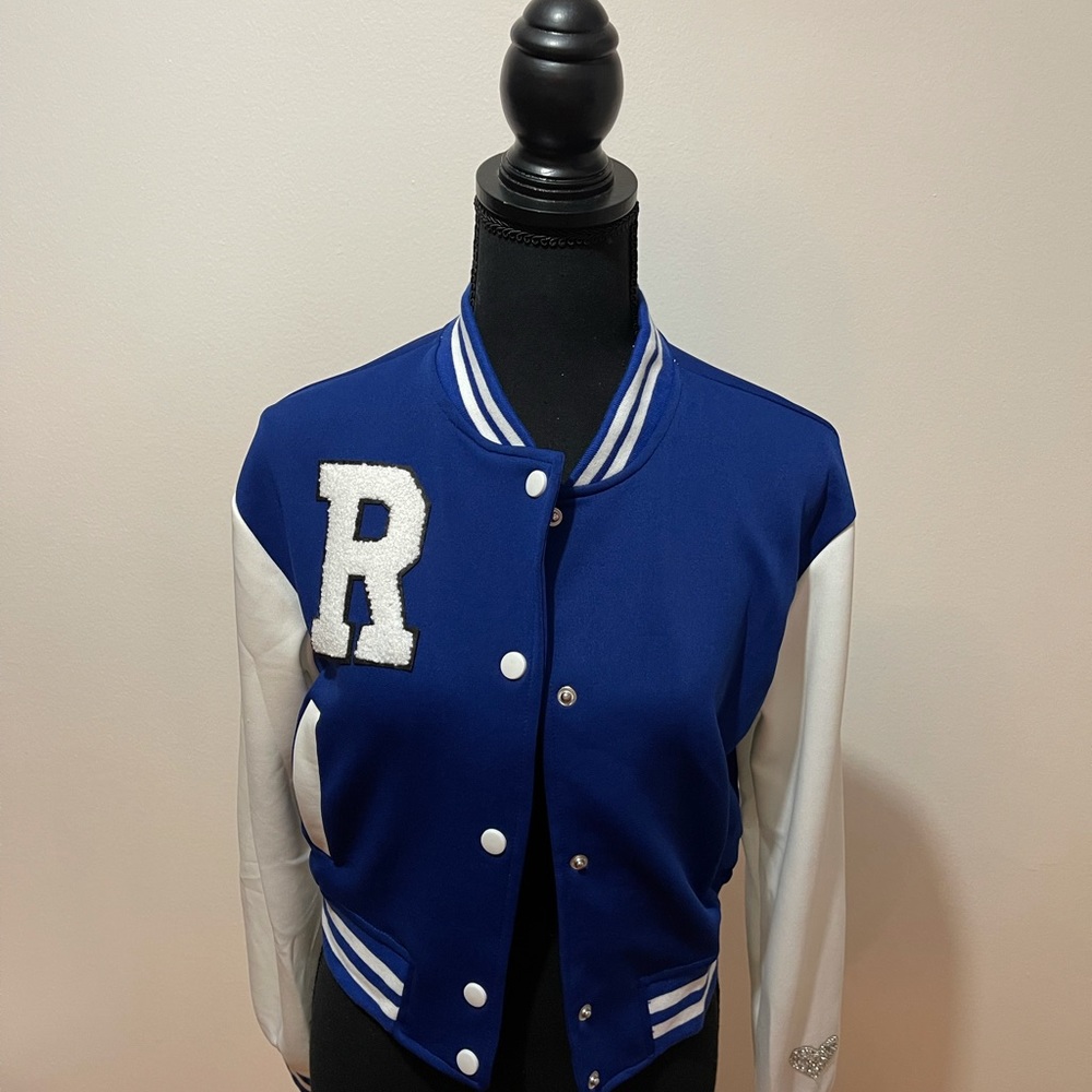 New Autumn women Varsity jacket single breasted full sleeve vintage jacket.